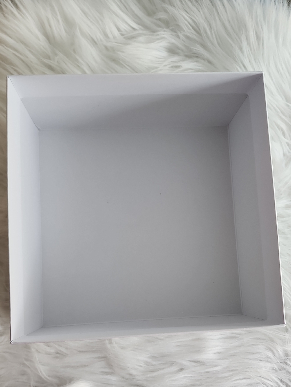 Christian Dior Gift Box New 9" x 9" x 4.5" - Picture 4 of 12